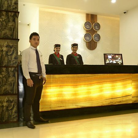 Eurotel Vivaldi Araneta Quezon City Kültér fotó